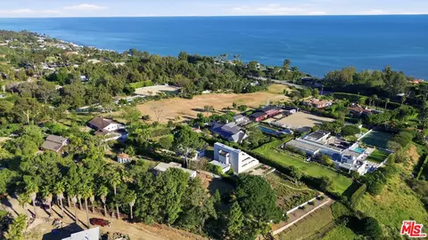 27555 Pacific Coast Hwy, Malibu, CA 90265