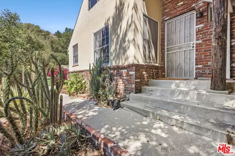 6327 Blanchard Canyon Rd, Tujunga, CA 91042 photo 2