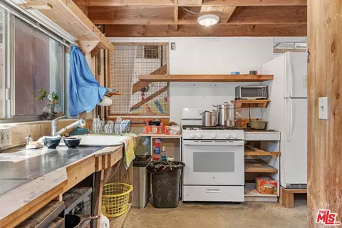 6327 Blanchard Canyon Rd, Tujunga, CA 91042 photo 39