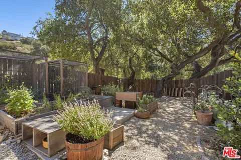 6327 Blanchard Canyon Rd, Tujunga, CA 91042 photo 25
