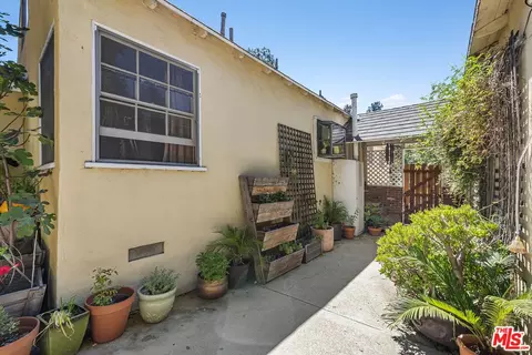 6327 Blanchard Canyon Rd, Tujunga, CA 91042 photo 27