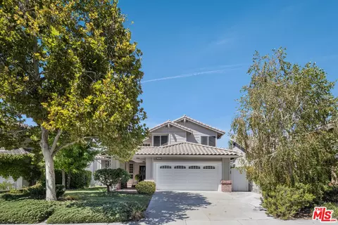 29377 Begonias Ln, Canyon Country, CA 91387