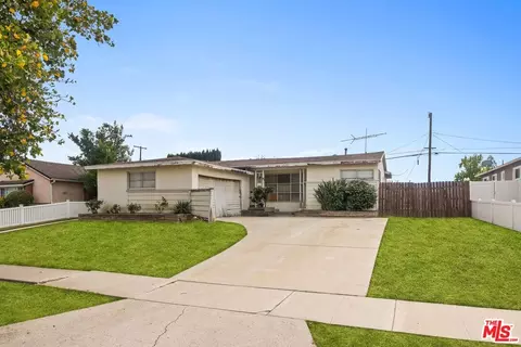 16662 Marilla St, Northridge, CA 91343