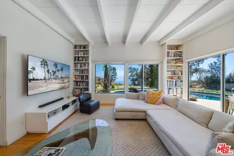 20556 Little Rock Way, Malibu, CA 90265
