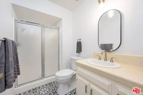 Bath - 882 W 17th St, Upland, CA 91784 photo 3 of 5