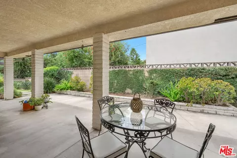 Exterior - 882 W 17th St, Upland, CA 91784 photo 4 of 5