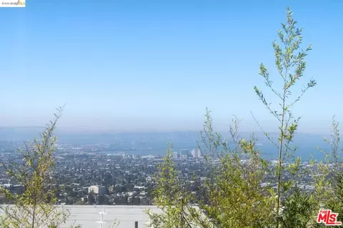 View/Area - 436 Panoramic Way, Berkeley, CA 94704 photo 3 of 6