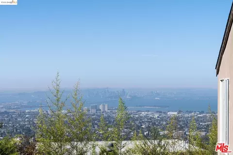 View/Area - 436 Panoramic Way, Berkeley, CA 94704 photo 2 of 6