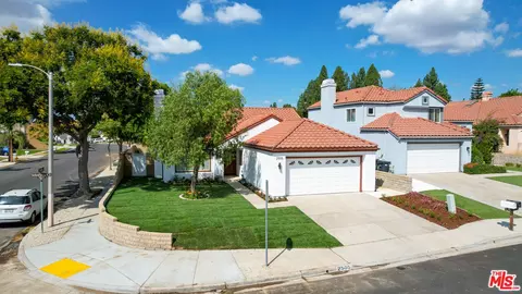 2505 Winthrop Ct, Simi Valley, CA 93065 photo 2