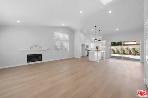 2505 Winthrop Ct, Simi Valley, CA 93065 photo 12