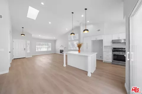 2505 Winthrop Ct, Simi Valley, CA 93065 photo 11