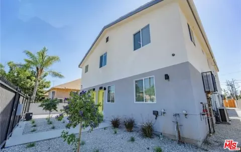 1348 E Vernon Ave, Los Angeles, CA 90011