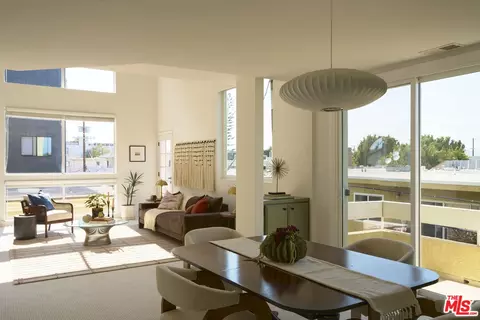 12727 Mitchell Ave #113, Los Angeles, CA 90066