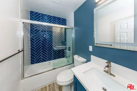 1332 Walnut Ave, Long Beach, CA 90813 photo 2