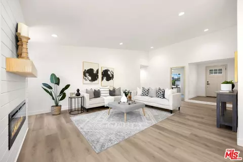 Living - 404 E Meadowbrook Ave, Orange, CA 92865 photo 2 of 3