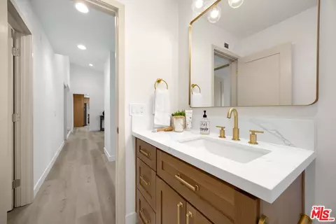 Entry Way - 404 E Meadowbrook Ave, Orange, CA 92865 photo 1 of 1