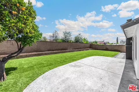 Exterior - 404 E Meadowbrook Ave, Orange, CA 92865 photo 4 of 6