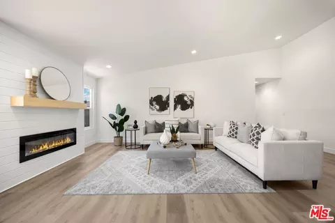 Living - 404 E Meadowbrook Ave, Orange, CA 92865 photo 1 of 3
