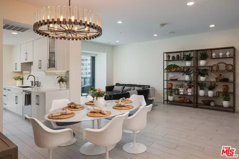 10490 Wilshire Blvd #702, Los Angeles, CA 90024