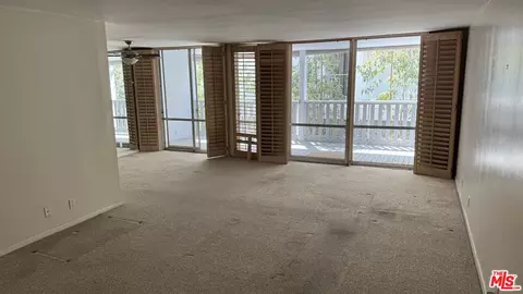 848 N Kings Rd #208, West Hollywood, CA 90069