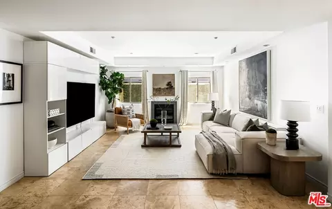 11633 Chenault St #102, Los Angeles, CA 90049