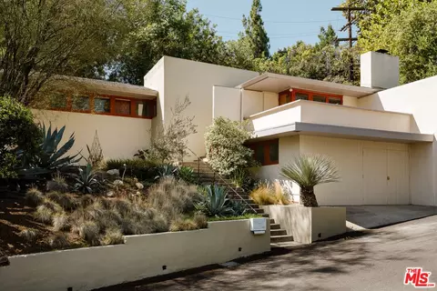 1642 Pleasant Way, Pasadena, CA 91105