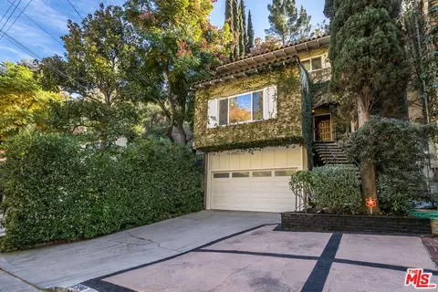 8590 Wonderland Ave, Los Angeles, CA 90046