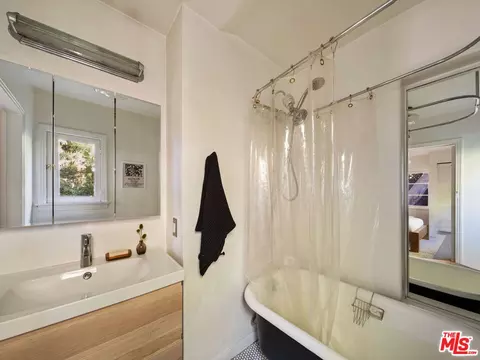 1012 Superba Ave, Venice, CA 90291 photo 37