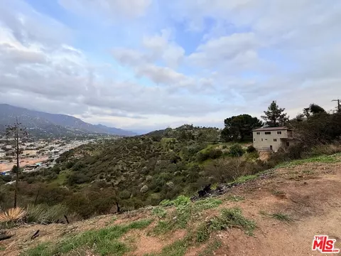 9727 N Estaban Way, Tujunga, CA 91042 photo 5
