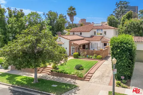 821 Malcolm Ave, Los Angeles, CA 90024