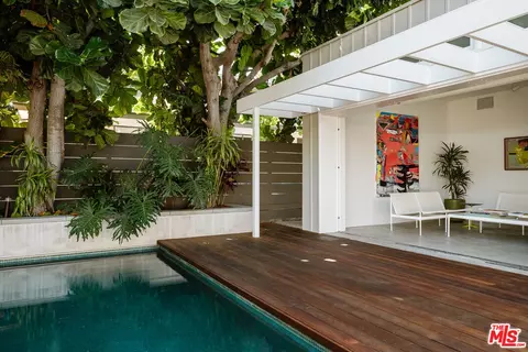 Exterior - 3916 Lemon Ave, Long Beach, CA 90807 photo 13 of 14