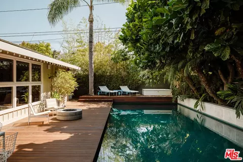 Exterior - 3916 Lemon Ave, Long Beach, CA 90807 photo 9 of 14