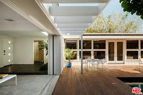 Exterior - 3916 Lemon Ave, Long Beach, CA 90807 photo 7 of 14