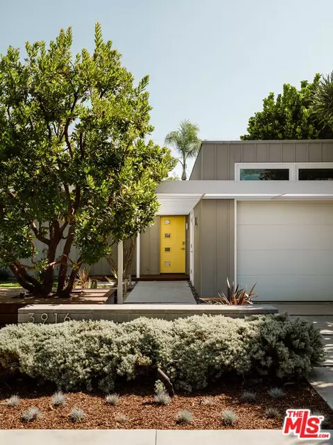 Exterior - 3916 Lemon Ave, Long Beach, CA 90807 photo 2 of 14