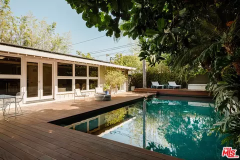 Exterior - 3916 Lemon Ave, Long Beach, CA 90807 photo 8 of 14