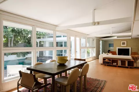 Dining - 3916 Lemon Ave, Long Beach, CA 90807 photo 1 of 3