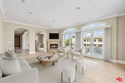 1540 S Bentley Ave #402, Los Angeles, CA 90025