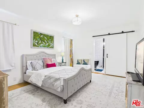 Bedroom - 9101 La Salle Ave, Los Angeles, CA 90047 photo 1 of 3