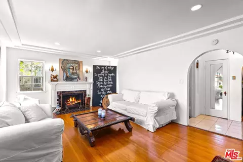 Living - 9101 La Salle Ave, Los Angeles, CA 90047 photo 1 of 2