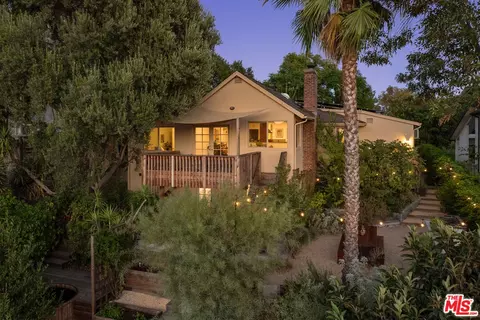 2143 Lemoyne St, Los Angeles, CA 90026