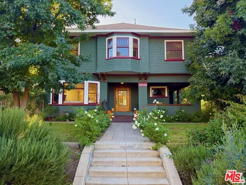 2057 S Oxford Ave, Los Angeles, CA 90018