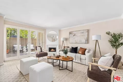 620 Wilcox Ave, Los Angeles, CA 90004
