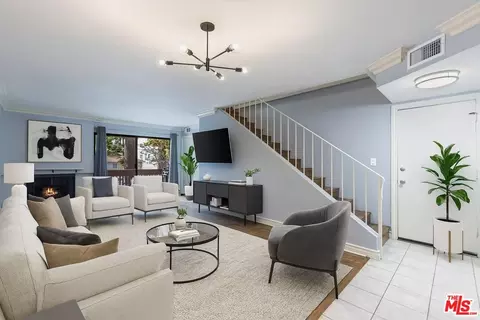 15215 Magnolia Blvd #131, Sherman Oaks, CA 91403