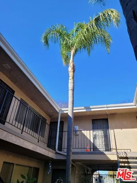 4244 E 5th St, Long Beach, CA 90814 photo 4
