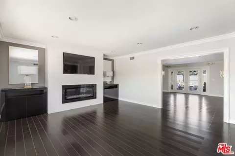 Living - 7932 Allott Ave, Panorama City, CA 91402 photo 3 of 5