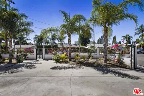 Exterior - 7932 Allott Ave, Panorama City, CA 91402 photo 4 of 17