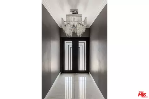 Entry Way - 7932 Allott Ave, Panorama City, CA 91402 photo 1 of 2