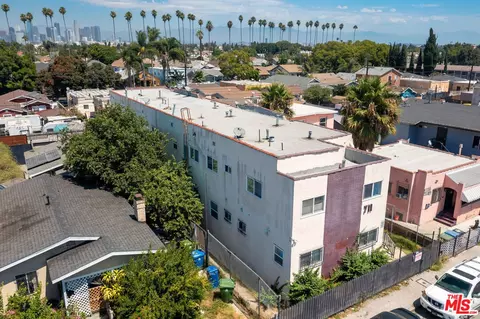 711 E Vernon Ave, Los Angeles, CA 90011