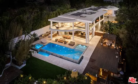 1609 Magnetic Ter, Los Angeles, CA 90069