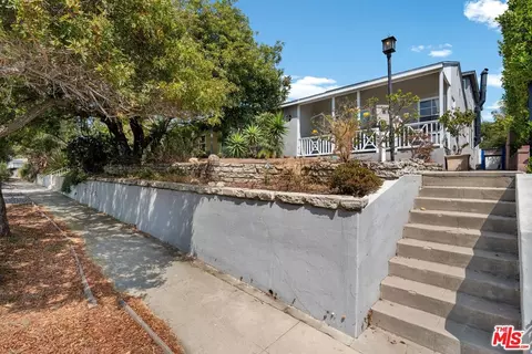 3452 Moore St, Los Angeles, CA 90066
